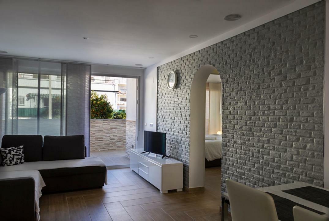 Alegranza Apartment เบนัลมาเดนา ภายนอก รูปภาพ