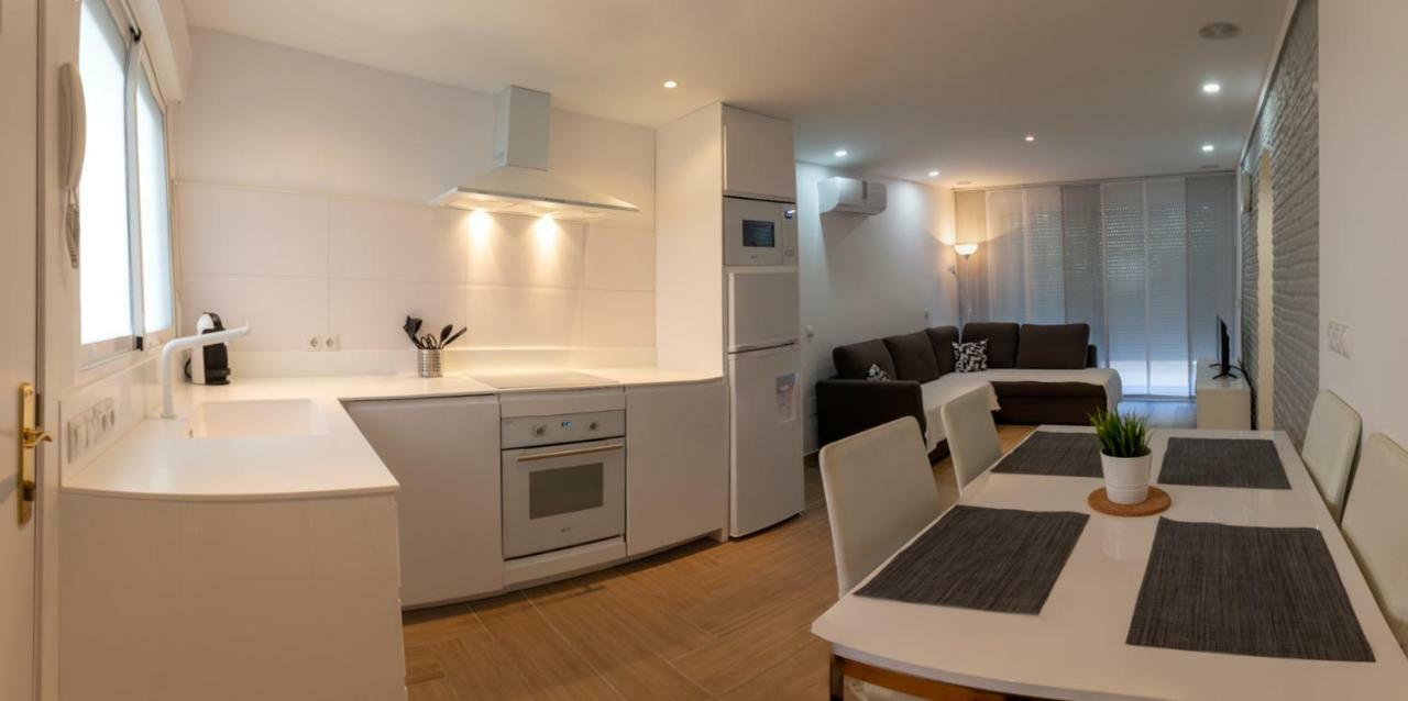 Alegranza Apartment เบนัลมาเดนา ภายนอก รูปภาพ